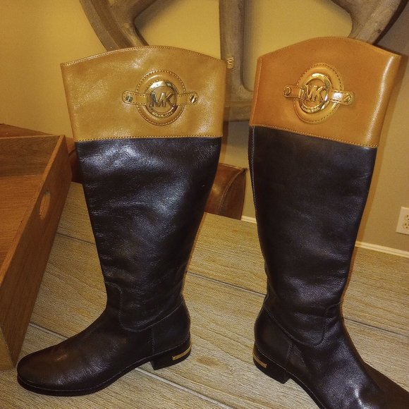 Michael Kors Black and Tan Boots Size 6.5 - Picture 4 of 4